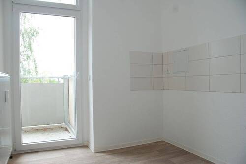 Küche Vergleichswohnung - 4-Raum-Altbauwohnung mit Balkon