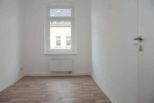 Kinderzimmer Vergleichswohnung - 4 Zimmer Etagenwohnung in Chemnitz