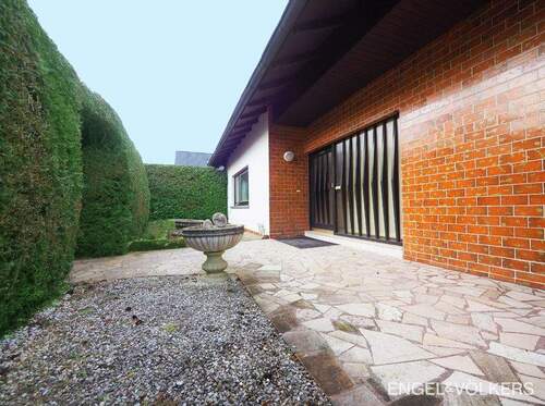 Bild 3 - 5 Zimmer Einfamilienhaus in Niederlinxweiler