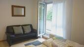 Schlafzimmer mit Zugang z. Balkon - 