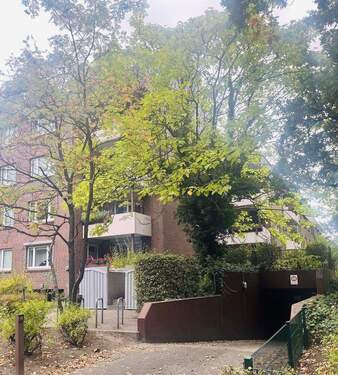 Garageneinfahrt - Etagenwohnung mit 62,50 m² in Hamburg zum Kaufen
