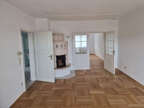 Wohnen - 1 Zimmer Mehrfamilienhaus, Wohnhaus in Stuttgart