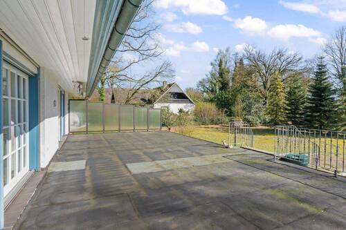 Süd-Terrasse Grfl. 89,80 m² davon Wfl. 22,45 m² - 