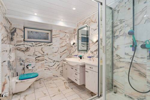 Bad im Kellergeschoss 6,29 m² - 