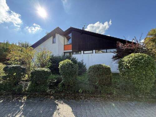 Nordostansicht - 4 Zimmer Einfamilienhaus in Starnberg