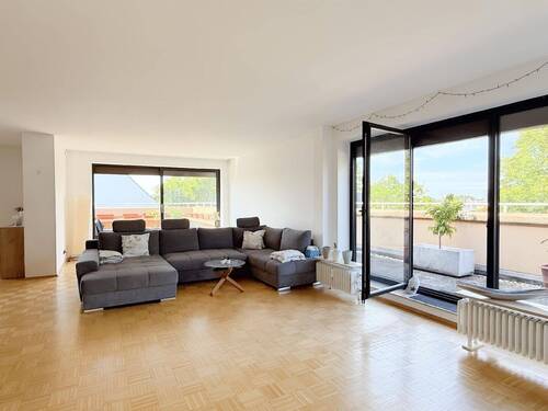 Wohnbereich - Etagenwohnung mit 211,00 m² in Krefeld zum Kaufen