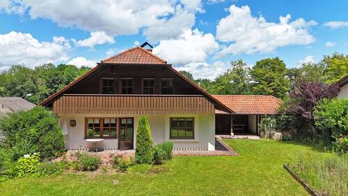 Rückansicht - 8 Zimmer Einfamilienhaus zum Kaufen in Landshut