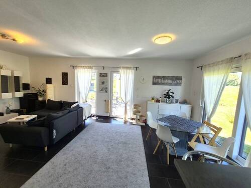 Wohnen und Zugang Terrasse - 