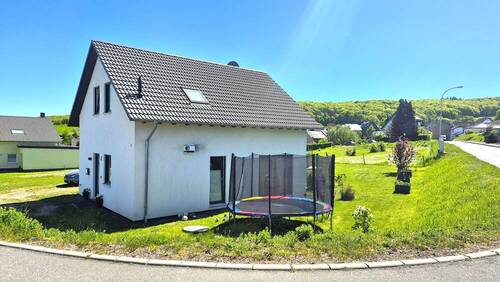 Westseite - 4 Zimmer Einfamilienhaus in Galenberg
