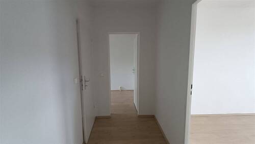 2 Flur 2 - 