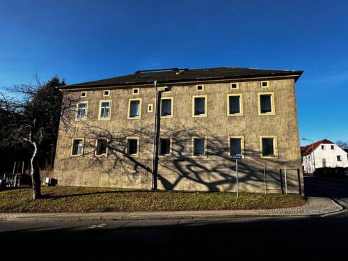 Denkmal - 'Denkmalgeschütztes Wohnhaus mit Seitengebäude