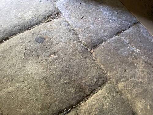 gehauene Sandsteinplatten - 