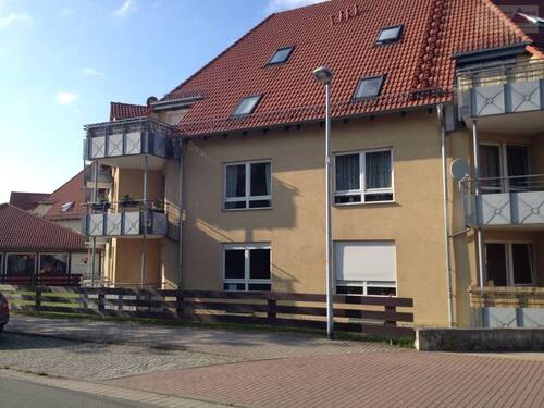 Ansicht Gebäude - 1 Zimmer Etagenwohnung zum Kaufen in Glauchau / Niederlungwitz