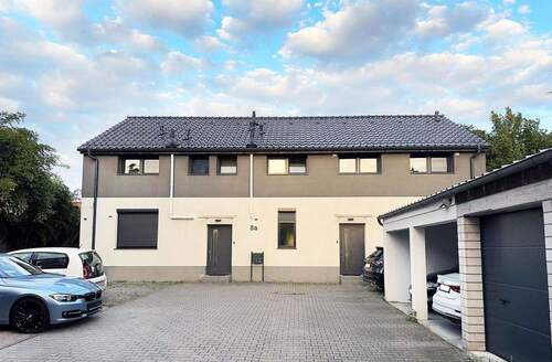 Haus und Hofansicht - 