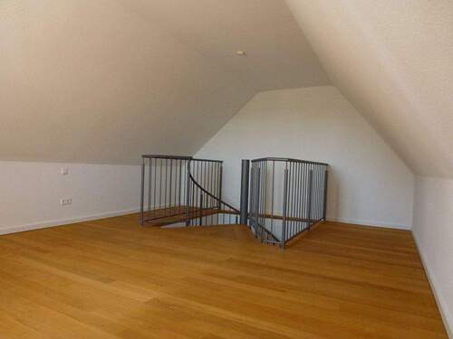 Schlafzimmer_Ansicht 1 - 