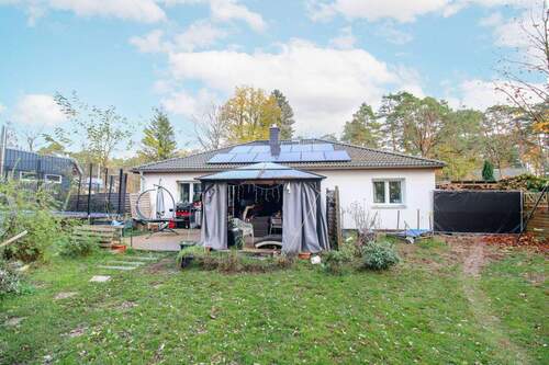 Objektansicht gartenseitig - 4 Zimmer Einfamilienhaus zum Kaufen in Beelitz