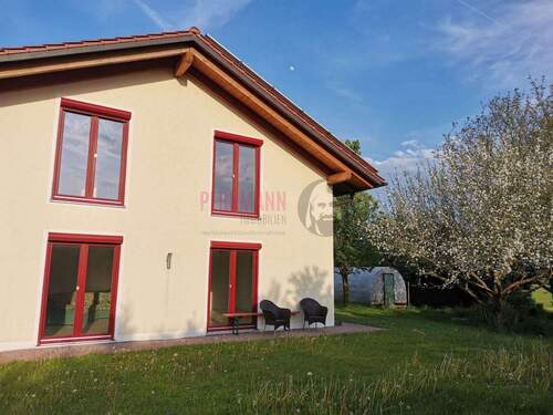 Hausansicht - 3 Zimmer Büro in Edling