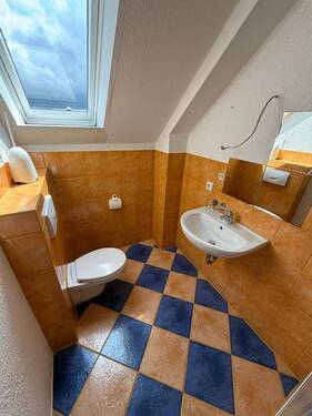 Bad 1 Hauptwohnung - 