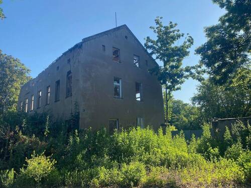 Ruine - Grundstück in Halle (Saale)