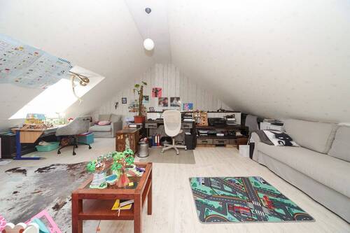 Zimmer im Spitzboden OG - 