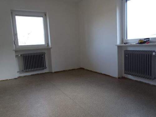 Wohnen UG - teilrenoviert - 