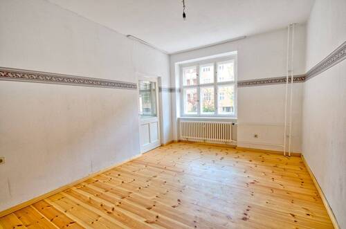 Wohnzimmer - 3 Zimmer Etagenwohnung zum Kaufen in Berlin