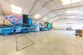 Halle 1 - 