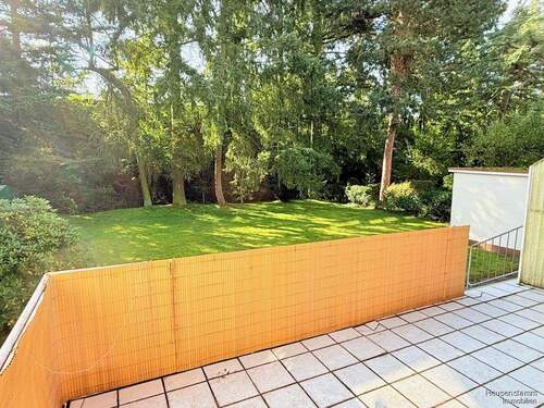 Terrasse - 5 Zimmer Etagenwohnung zum Kaufen in Heusenstamm