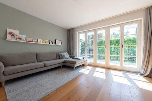 Wohnzimmer - Reihenmittelhaus mit 138,40 m² in München zum Kaufen