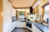 Küche, hier machts Kochen Spaß! - Einfamilienhaus mit 148,00 m&sup2; in Aying/Großhelfendorf zum Kaufen