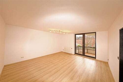 Wohnen - Immobilien-Richter: Wohnung mit Balkon und sanierte Bäder in Ruhiger Lage von Krefeld