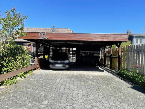 Doppelcarport - 5 Zimmer Einfamilienhaus in Lage