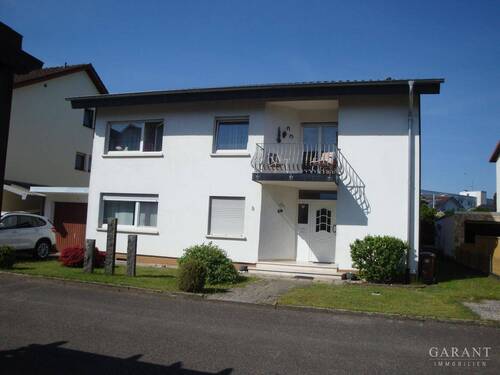 Vorderansicht - ** Wohlfühl- Ambiente im freistehenden Architekten- Zweifamilienhaus in idyllischer Bestlage **