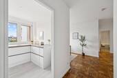 Küche und Gang - 2 Zimmer Etagenwohnung zum Kaufen in München