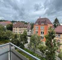 3 Zimmerwohnung in der Wagenburgstraße mit 2 Balkonen ab März - Stuttgart Ost