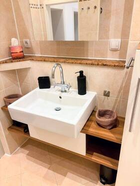 32 Badezimmer - 