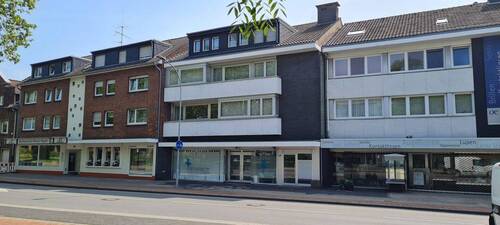Straßenansicht - Wohn- und Geschäftshaus mit vielen Möglichkeiten