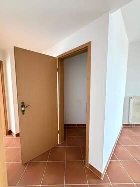 Offene Tür im Flur - 