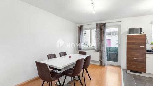Esszimmer 1 - Helle 3-Zimmer-Wohnung mit EBK, Balkon und eigenem Stellplatz