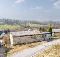 Wohnen über den Wolken von Altena: Wo Familienidylle und Natur eins werden
