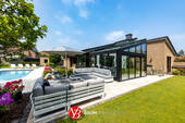 Gartenübersicht - Exklusiver Bungalow mit Süd-West-Garten, Außenpool sowie Großgarage für 2-3 Pkw´s im Stadionviertel