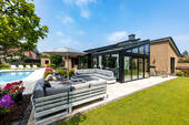 Gartenübersicht - 8 Zimmer Bungalow zum Kaufen in Neuss