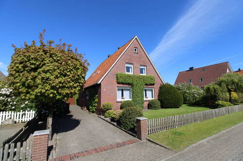 Titelbild - Solides Einfamilienhaus in Varel-Winkelsheide