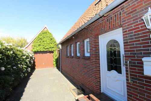 Auffahrt - 5 Zimmer Einfamilienhaus in Varel / Winkelsheide