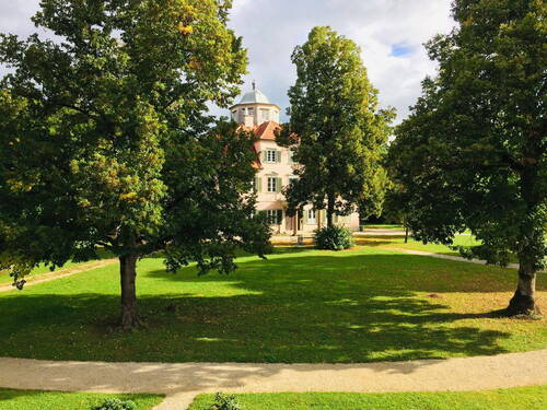 Zugang zum Schlosspark - 5 Zimmer Einfamilienhaus in Hechingen