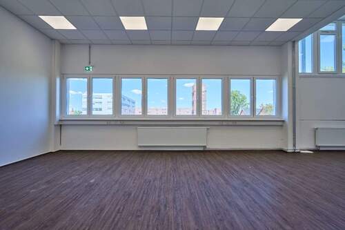 Werkstattfläche mit modernem Büroanteil - Büro zur Miete in Berlin