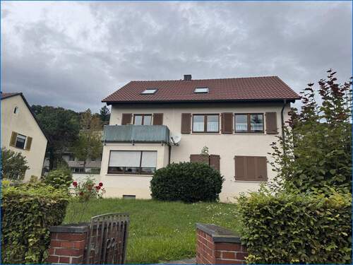 Ansicht Garten/Haus - 8 Zimmer Mehrfamilienhaus, Wohnhaus zum Kaufen in Gottmadingen