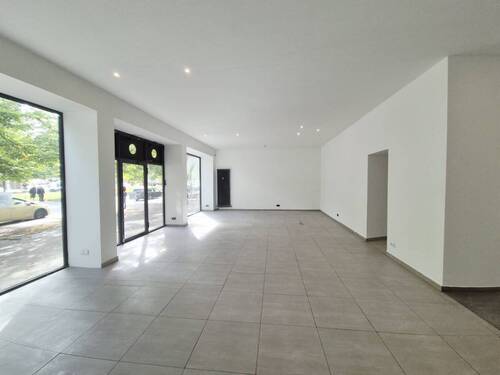Schaufensterfront - Büro mit 119,90 m&sup2; in Berlin zum Kaufen
