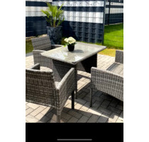 Neubauwohnung, kleiner Garten, Stellplatz, energetisch gebaut. - Vettweiß