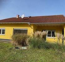 Gepflegtes Einfamilienhaus mit großem Grundstück in Engen-Welschingen